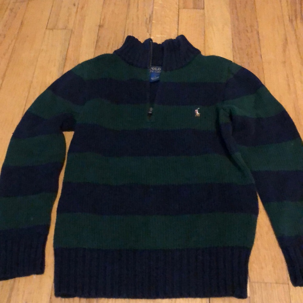 Boy’s Polo sweater with zipper, size 7.